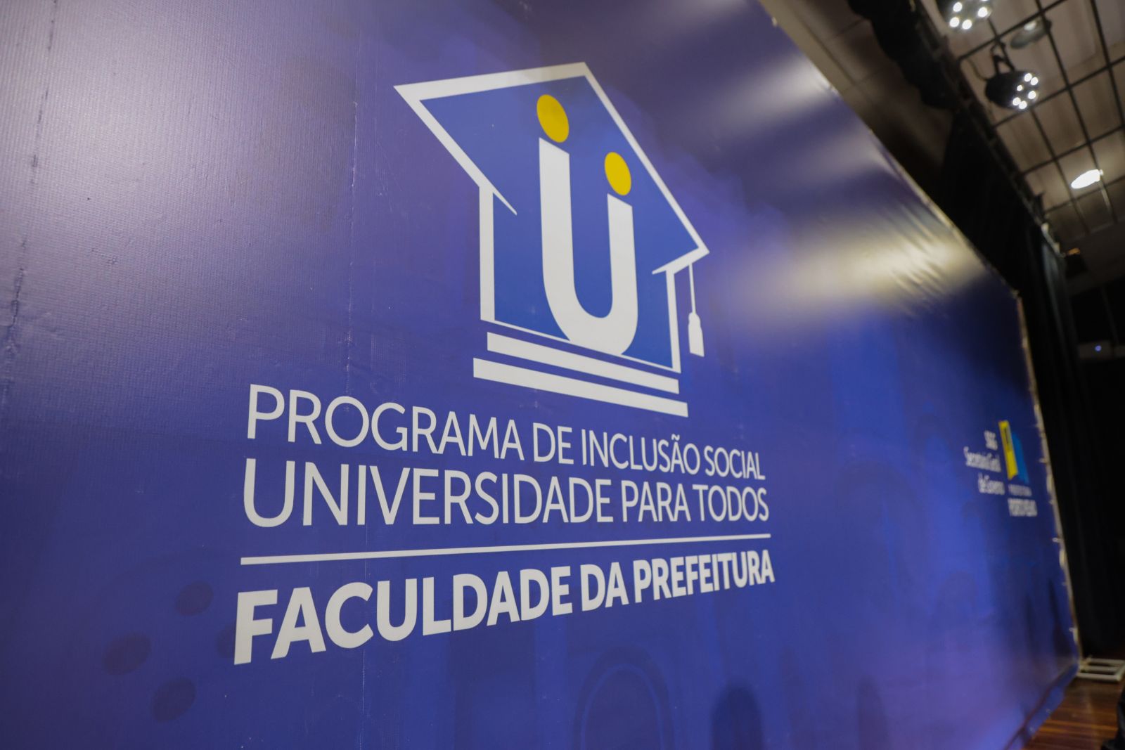 Pré-selecionados deverão comparecer a faculdade do curso que escolheram